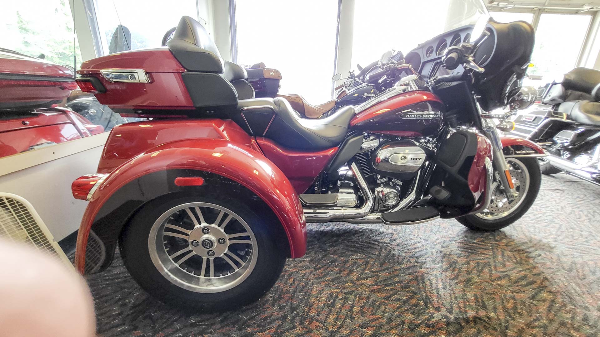  2018 Harley TriGlide Ultra Trike FLHTCUTG